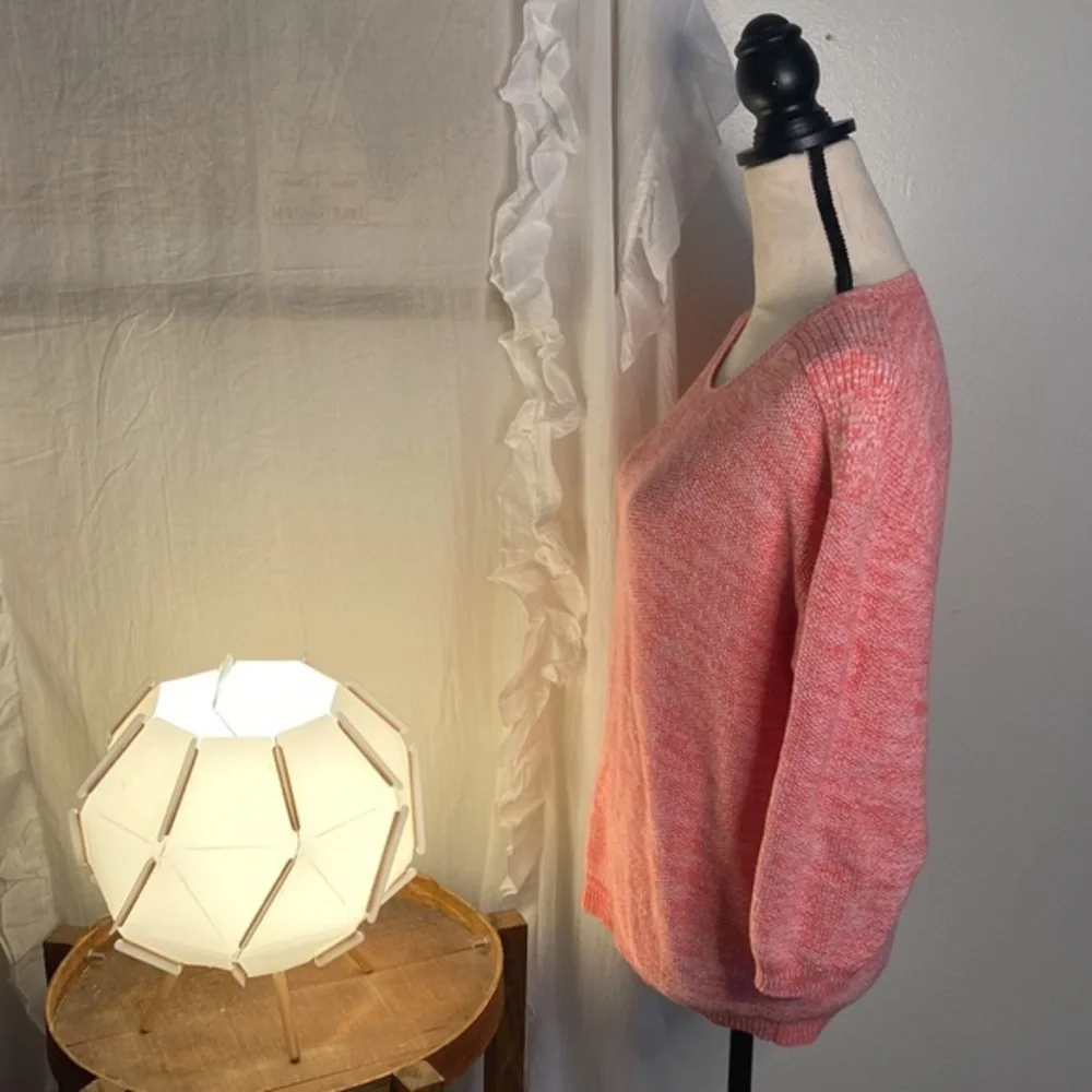 J. Crew Pink Crew Neck‎ Sweater Size Medium